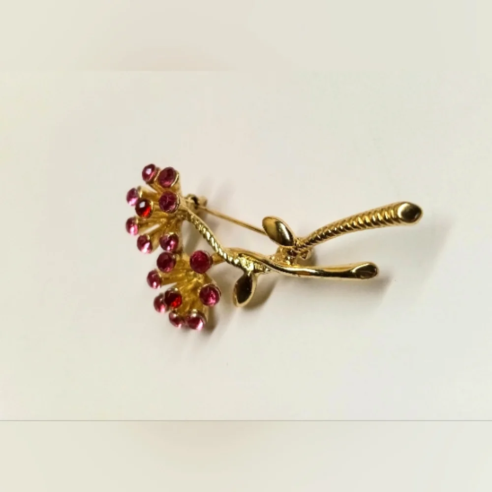 Antique 1940s Austrian pink and red glass gold plated flower brooch - Picture 2 of 8